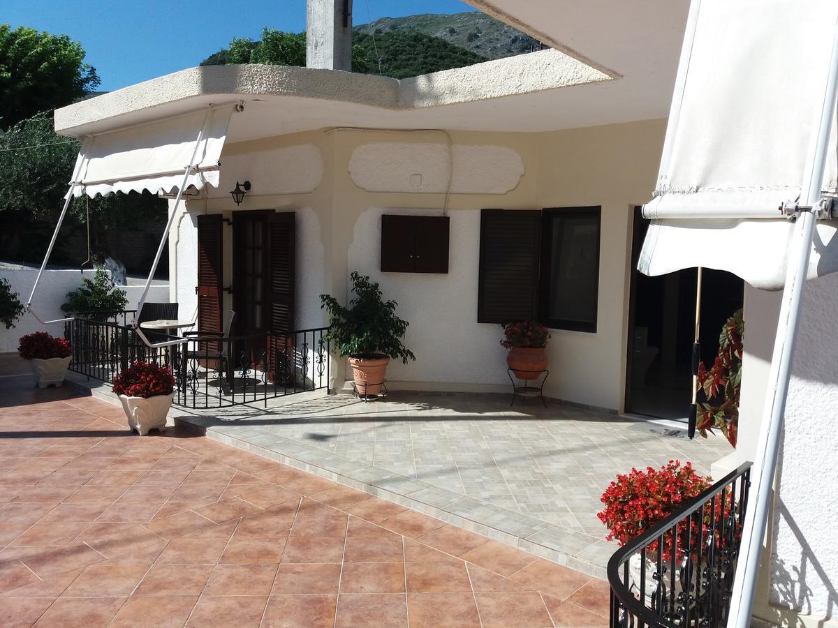 Tsanis Apartamento Párga Exterior foto